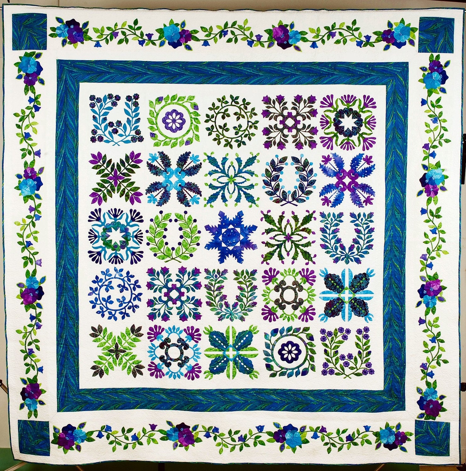 Quilt - Baltimore Album Style in Purple, Blue and Green