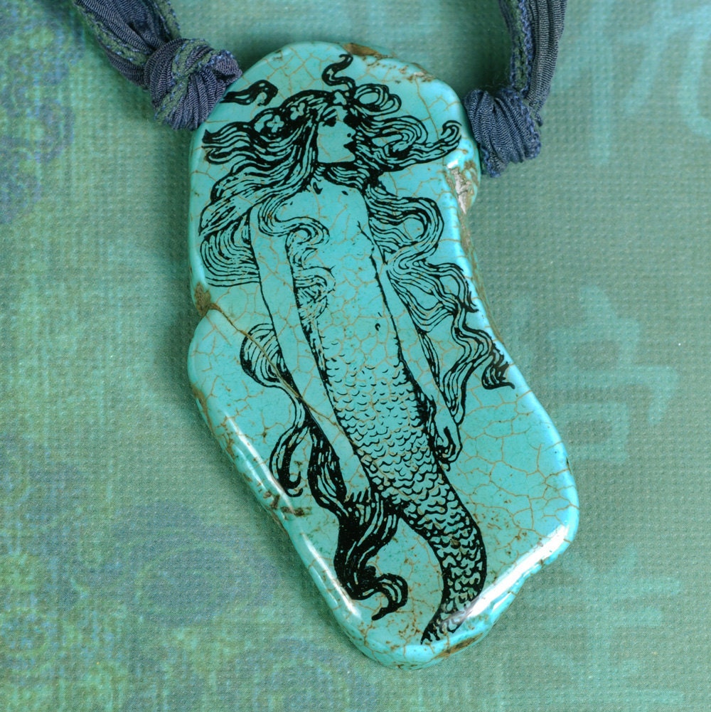 Mermaid Stone Pendant Necklace - Turquoise
