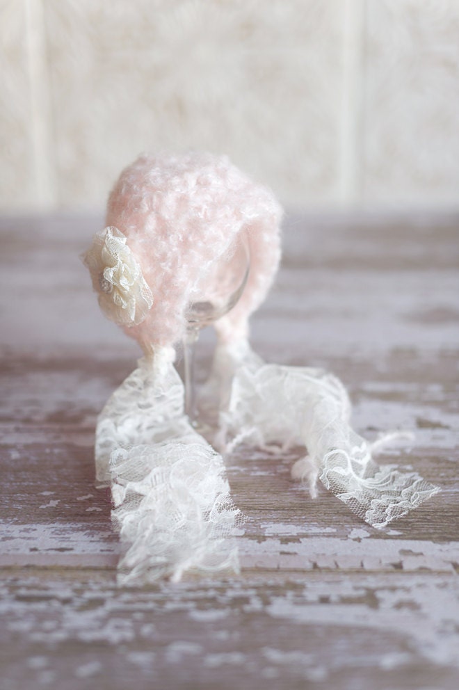 Vintage Crochet Newborn Bonnet. Pink and Cream. Lace. Photo Prop. Knit Hat. Baby Girl.
