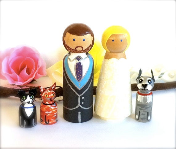 Custom Wedding Cake Topper with 3 Pets Personalized Wood Peg Dolls Wooden Peggies Peg People Bridal Family Keepsake Cute Hand Painted Art