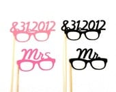 Custom Photo Booth Props Personalized Wedding Date Glasses Mrs and Mrs Glasses Photo Booth Props Decorations Party Supplies Save the Date