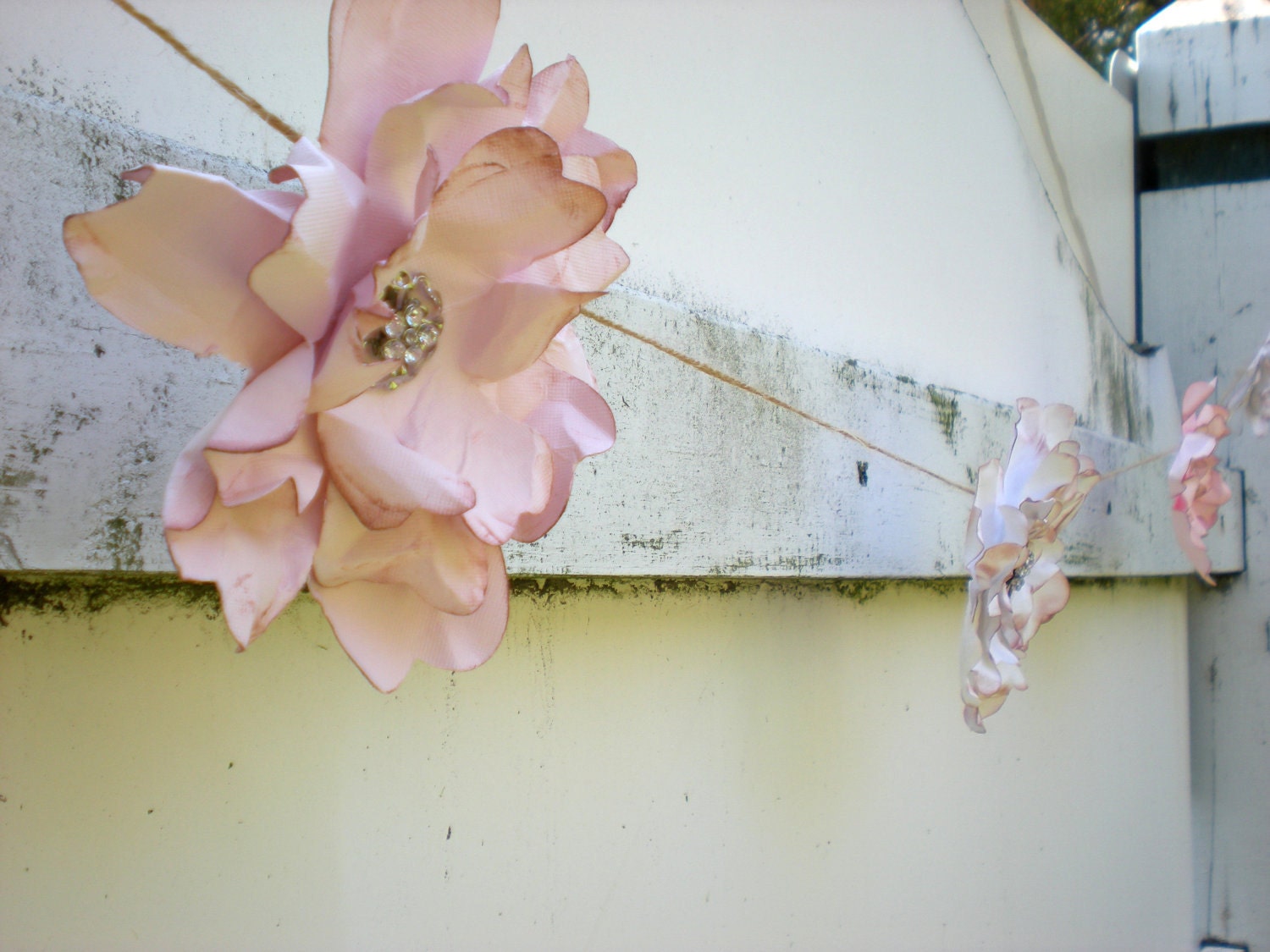 Romantic Paper Flower Garland - White and Pink Shabby Chic Flowers - Wedding Decoration - Feminine - Woodland Whimsical