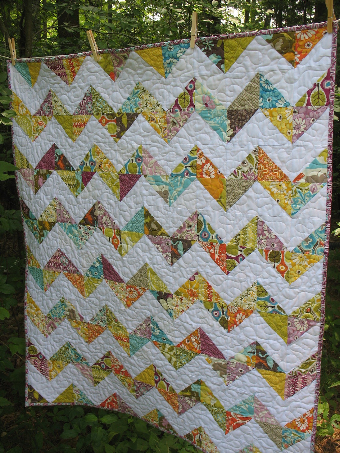 Zig Zag Baby Quilt in Central Park fabrics by ModernMaterialGirl