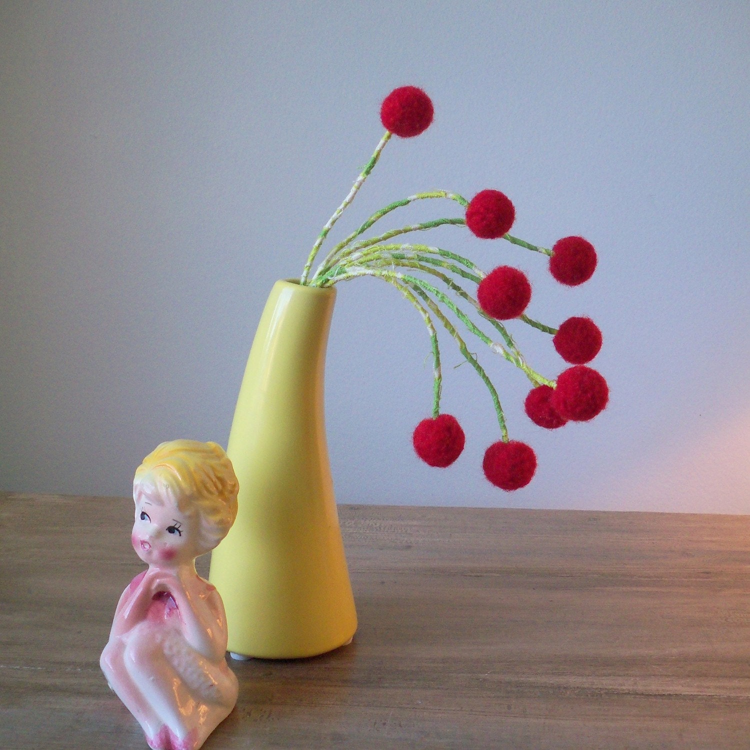 Red berry bunch. Felted ball red flowers. Billy buttons. Crapsedia. Cherry cherries. Wool pom pom flowers. Holly bunch.