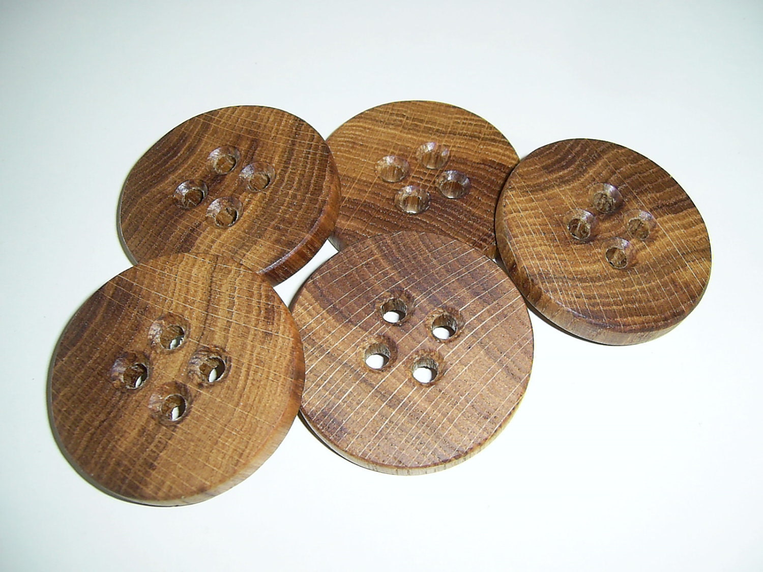5 Handmade oak wood buttons , accessories (1,97" diameter x 0,28" thick)