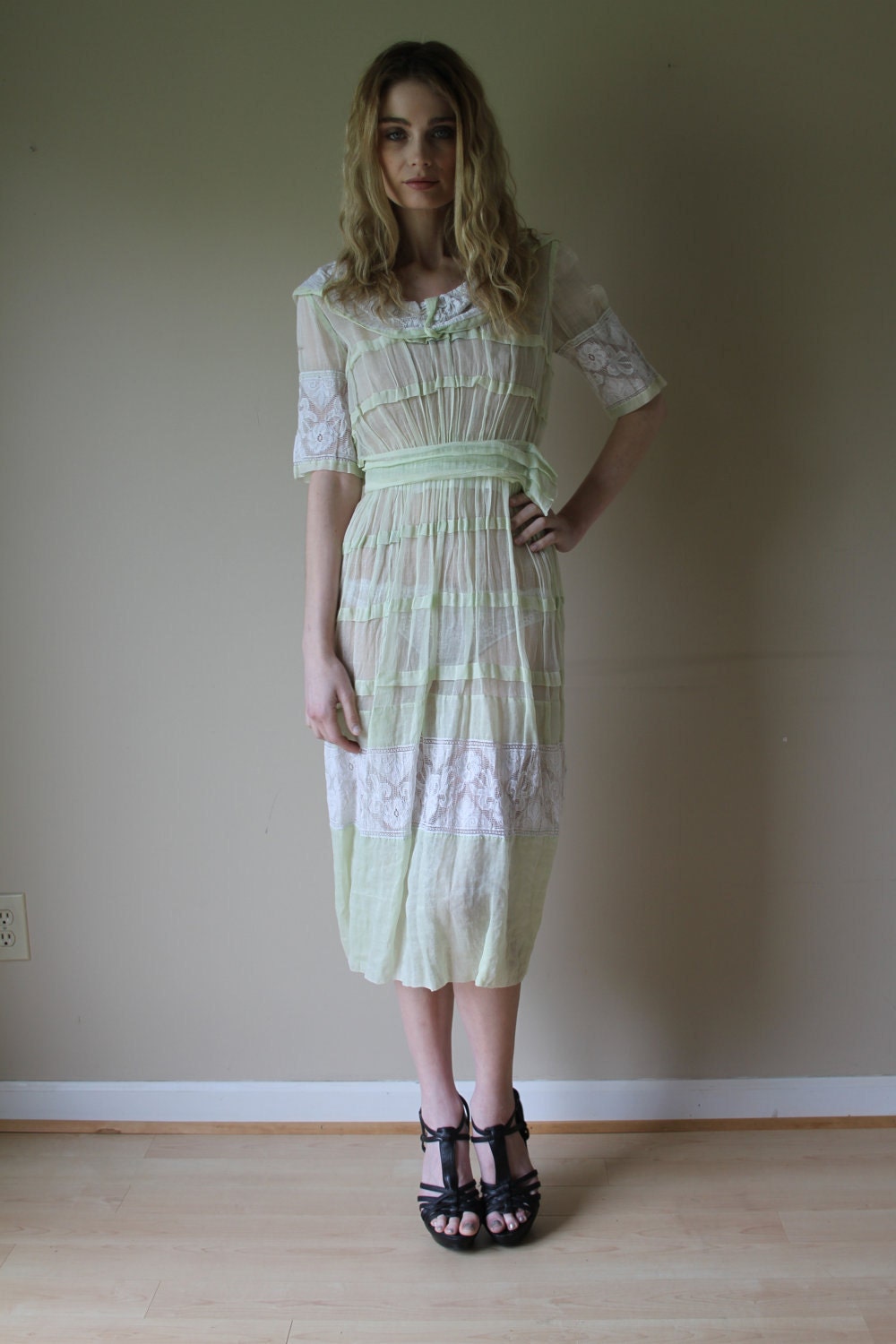 30s Dress Chartreuse Yellow with White Crochet Garden Party Large Sailor Collar Size Extra Extra small-Extra Small xxs xs (000-00-0-2)