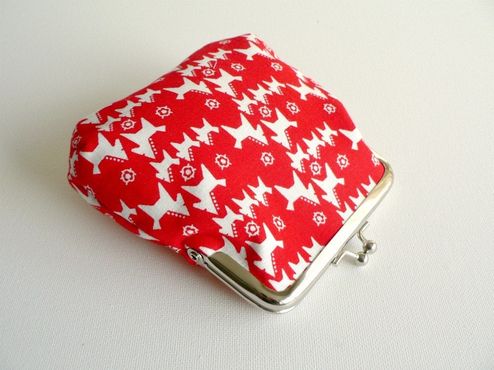 Small Clasp Pouch - Scandinavian Dala Horses on Red