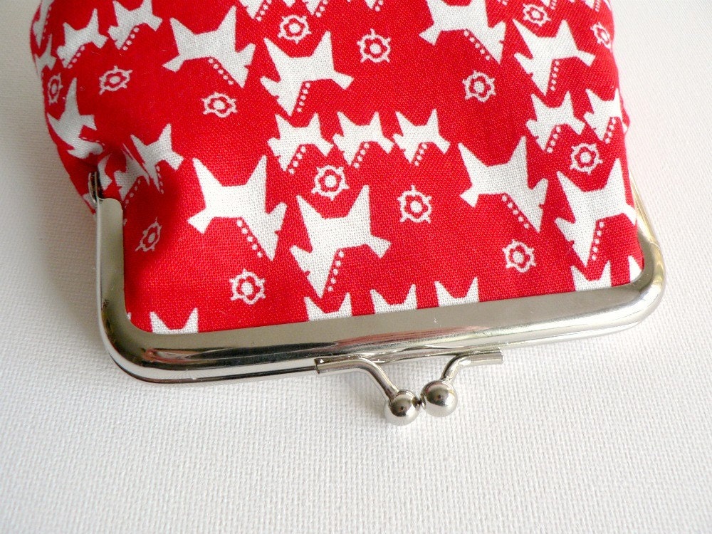 Small Clasp Pouch - Scandinavian Dala Horses on Red