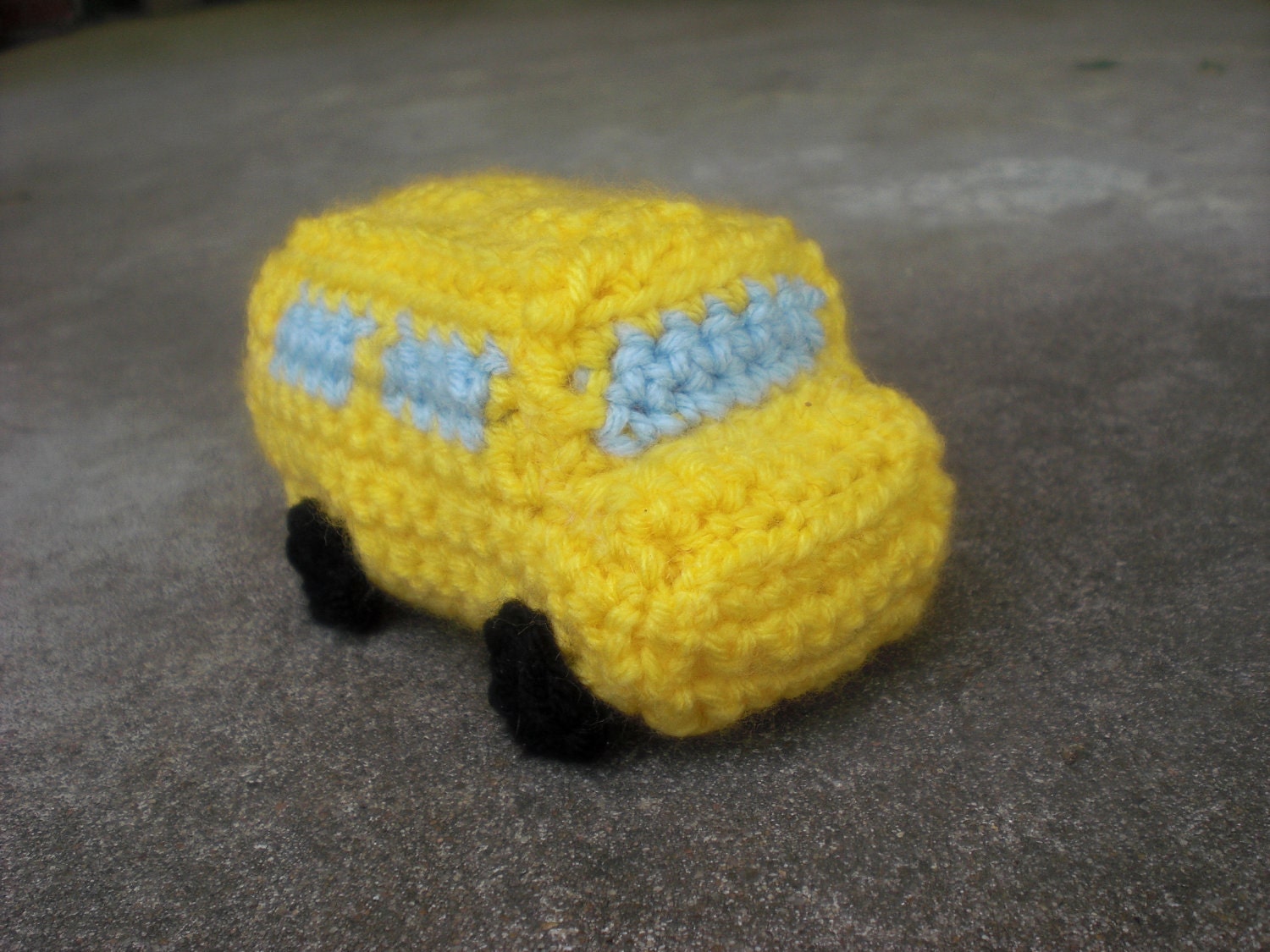 Mini School Bus Crochet PATTERN