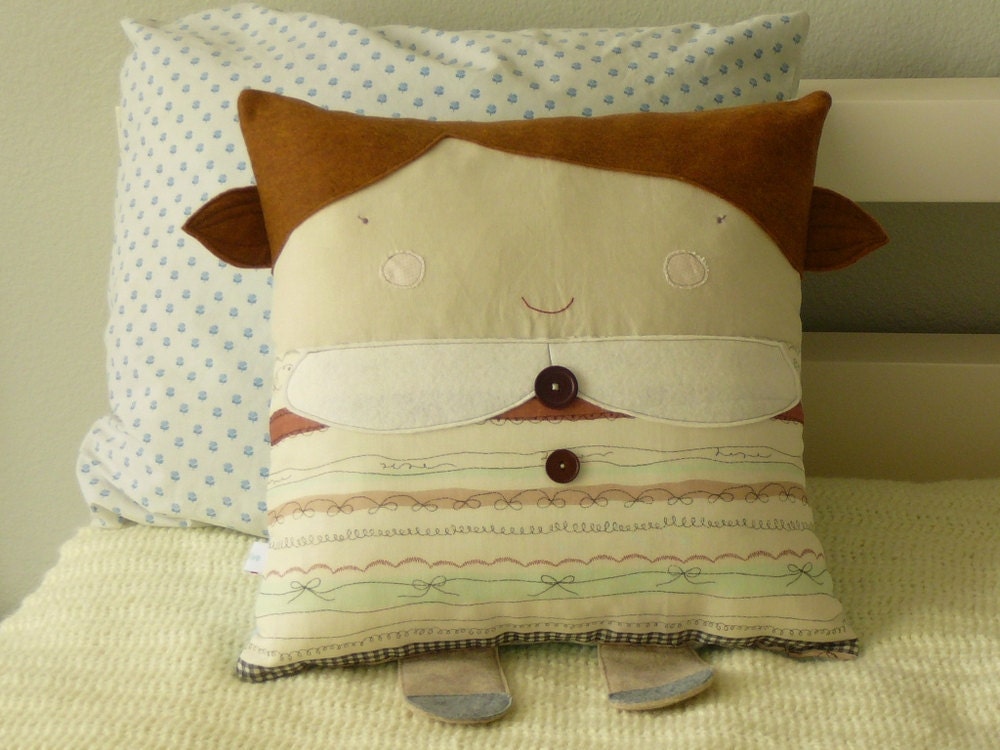 Audrey - Pillow Folks