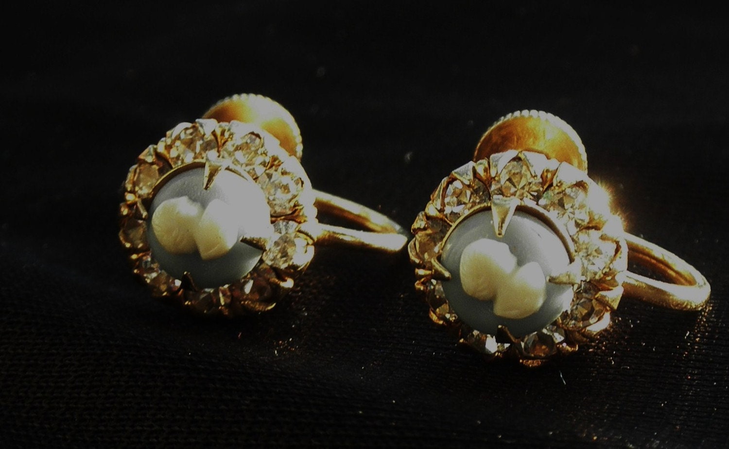 Cameo Golden Earrings