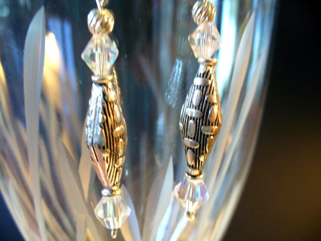 Hills Tribe Sterling Silver Diamond Shaped Earrings with Crystal