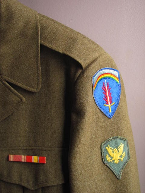 Vintage jacket -- 1952 Cropped OLIVE Green Military jacket with pins and patches S/M/L