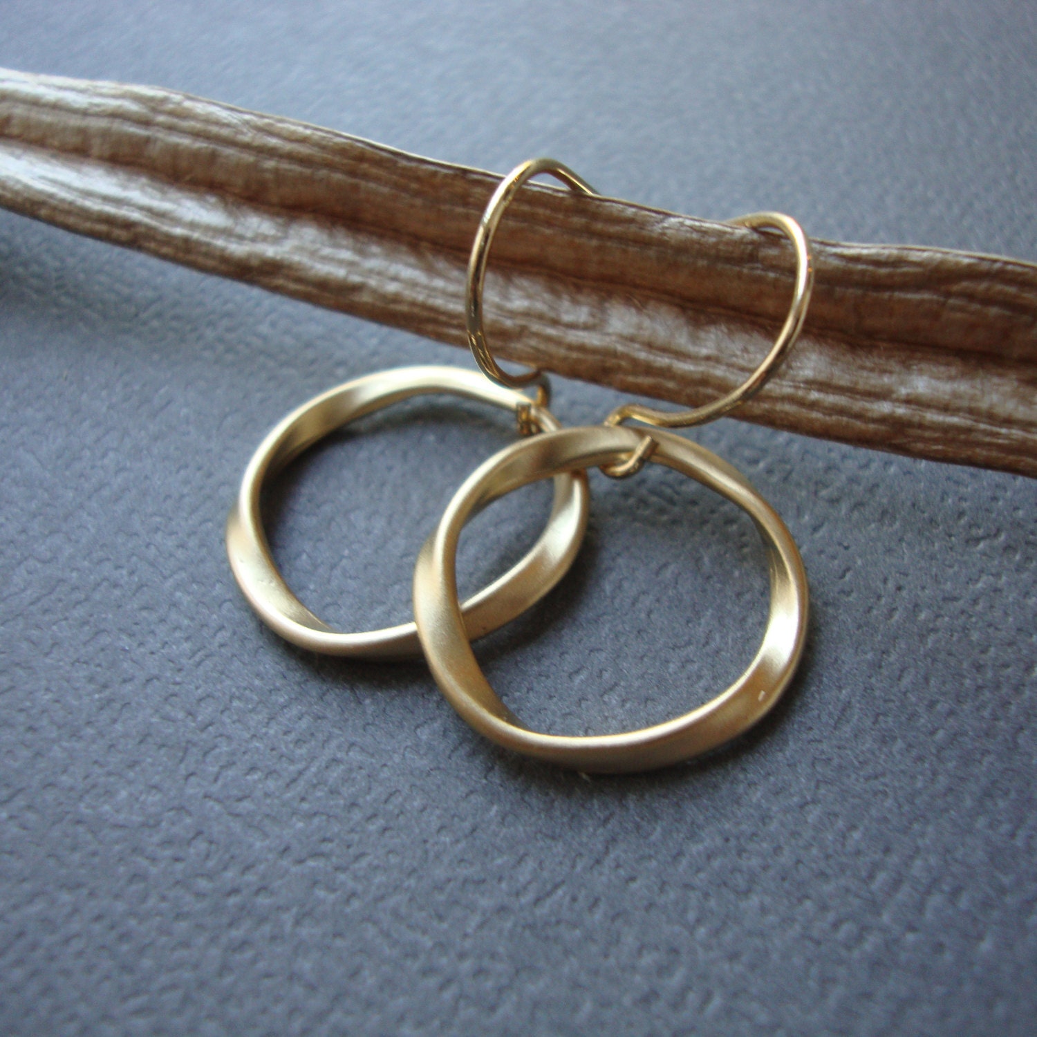 Gold Eternal earrings, bridal bridesmaids gifts, best friend, twisted circles, everyday jewelry, modern simple style