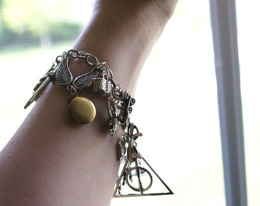 Harry Potter Hogwarts Witch Wizard Snitch Wand Charm Bracelet