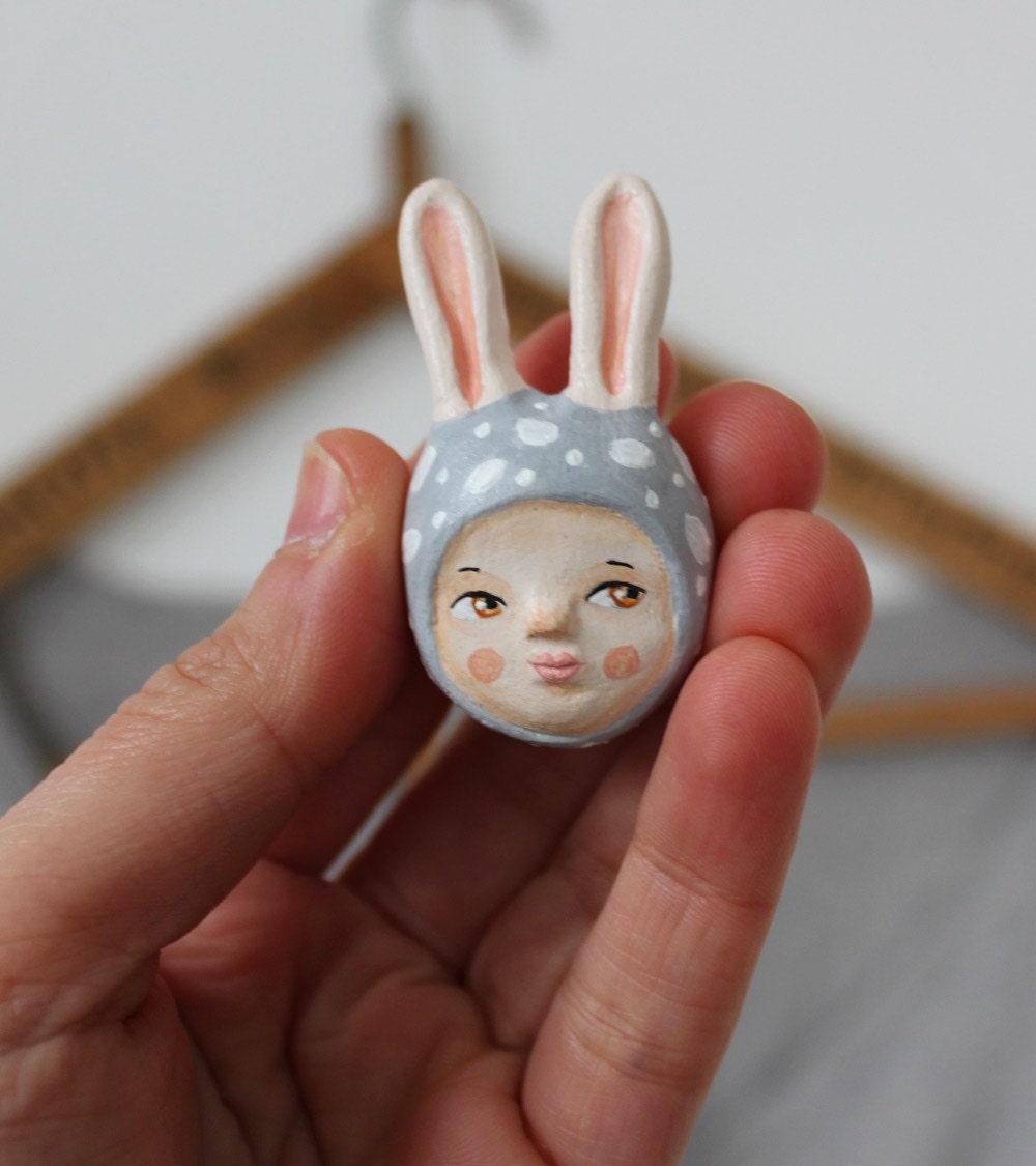 Grey bunny brooch