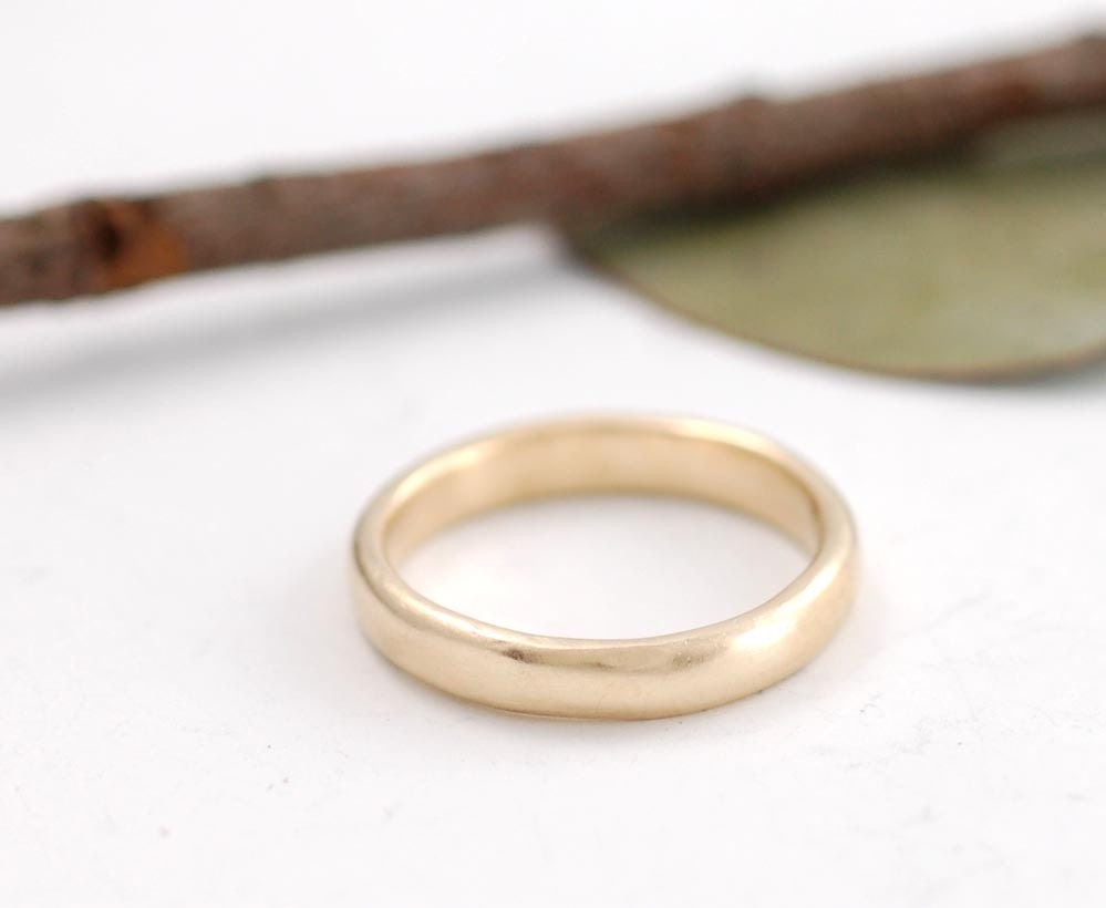 Subtlety - 3mm 14k yellow gold simple band