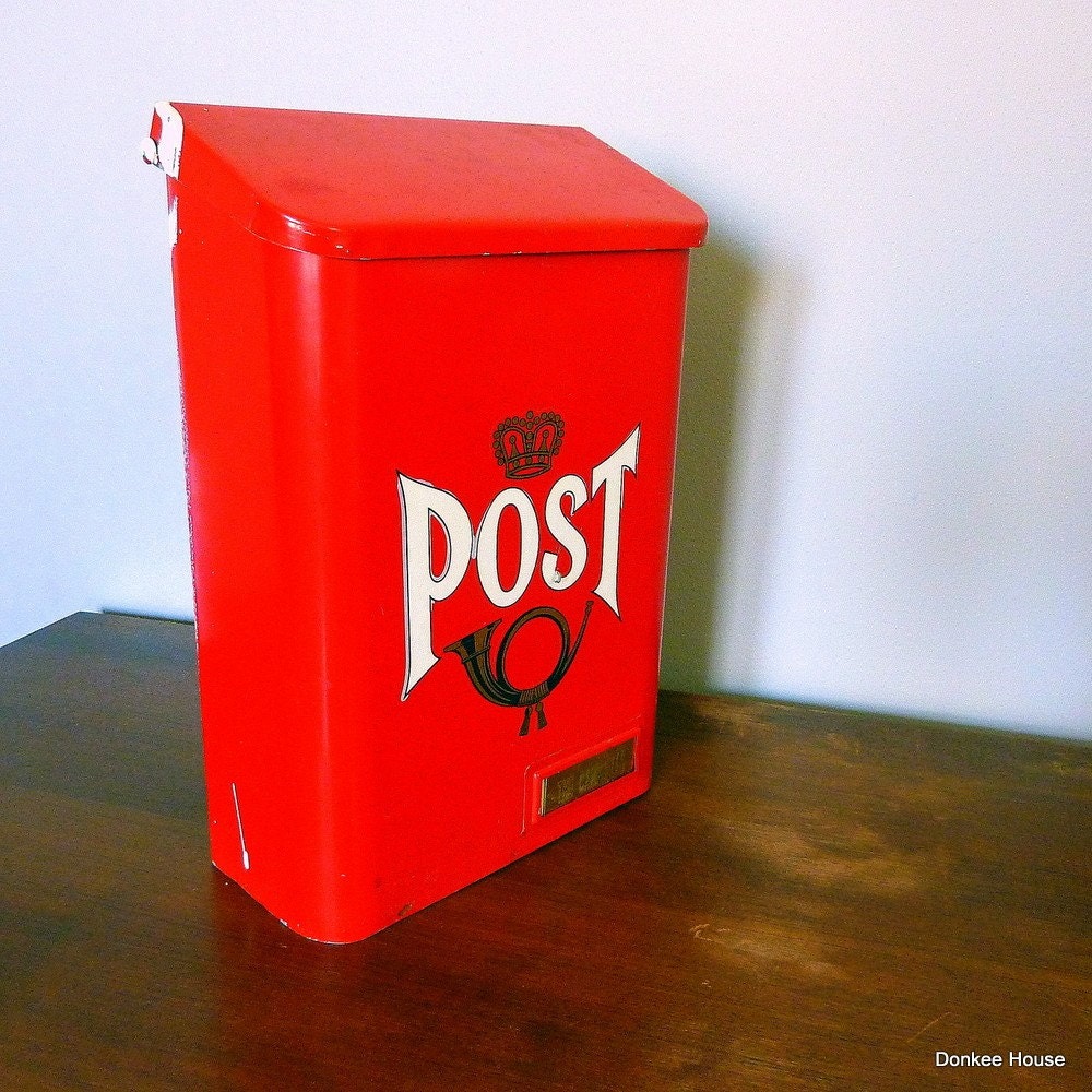 Vintage Red Wall Mount Mailbox by DonkeeHouse on Etsy