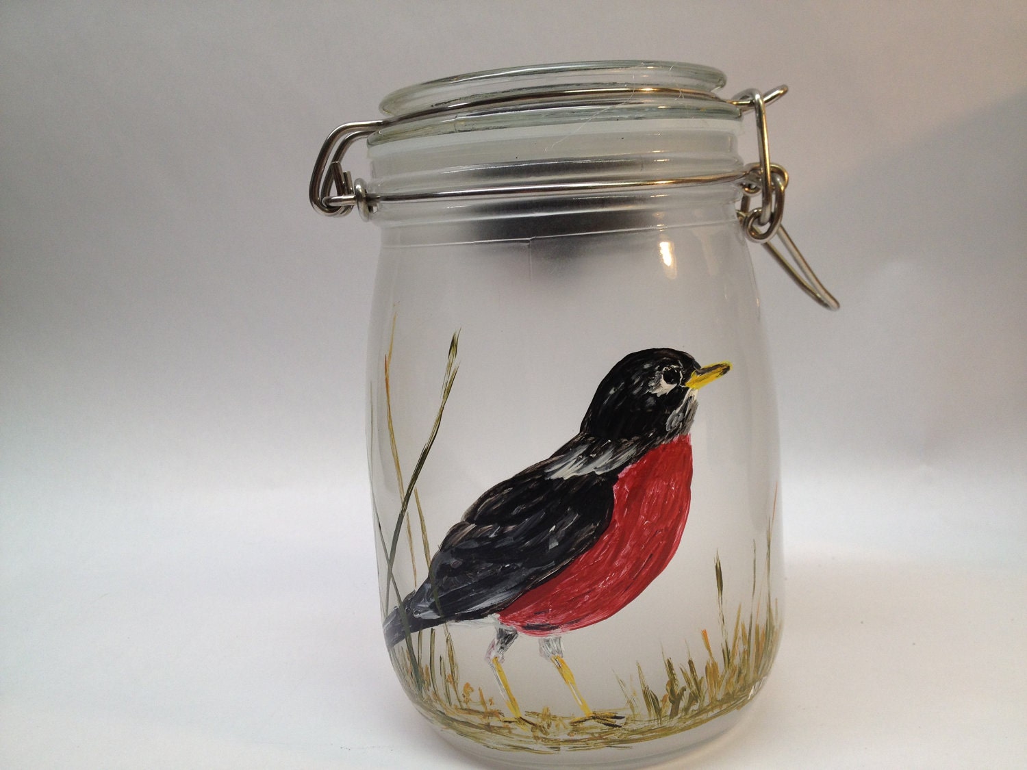 Solar Light/Sun Jar - Spring Robin and Hand Painted Wildlife Knobs - Custom Order