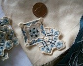 2 Hand done little french appliques 19th century