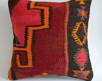 Sukan / Modern Bohemian Throw Pillow. Handwoven Wool Vintage Tribal Turkish Kilim Pillow Cover. 16x16 inch