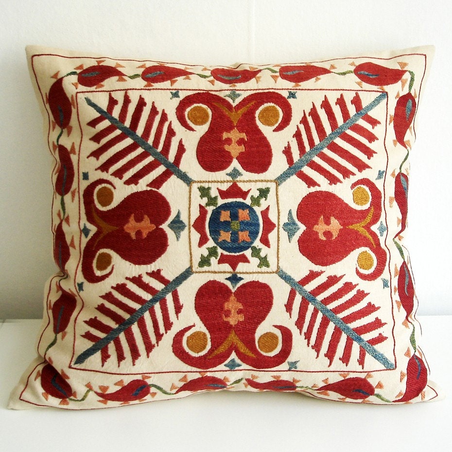 Sukan / Vintage Hand Embroidered Suzani Pillow Cover - 20x20 inch