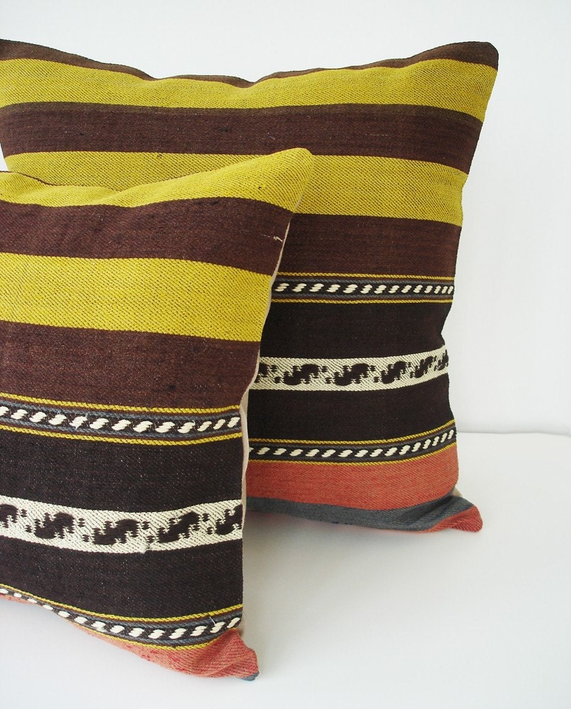 Sukan / 1 Piece Handwoven Vintage Turkish Kilim Pillow Cover Decorative Pillows Accent Pillow Throw Pillow 20x20 inch