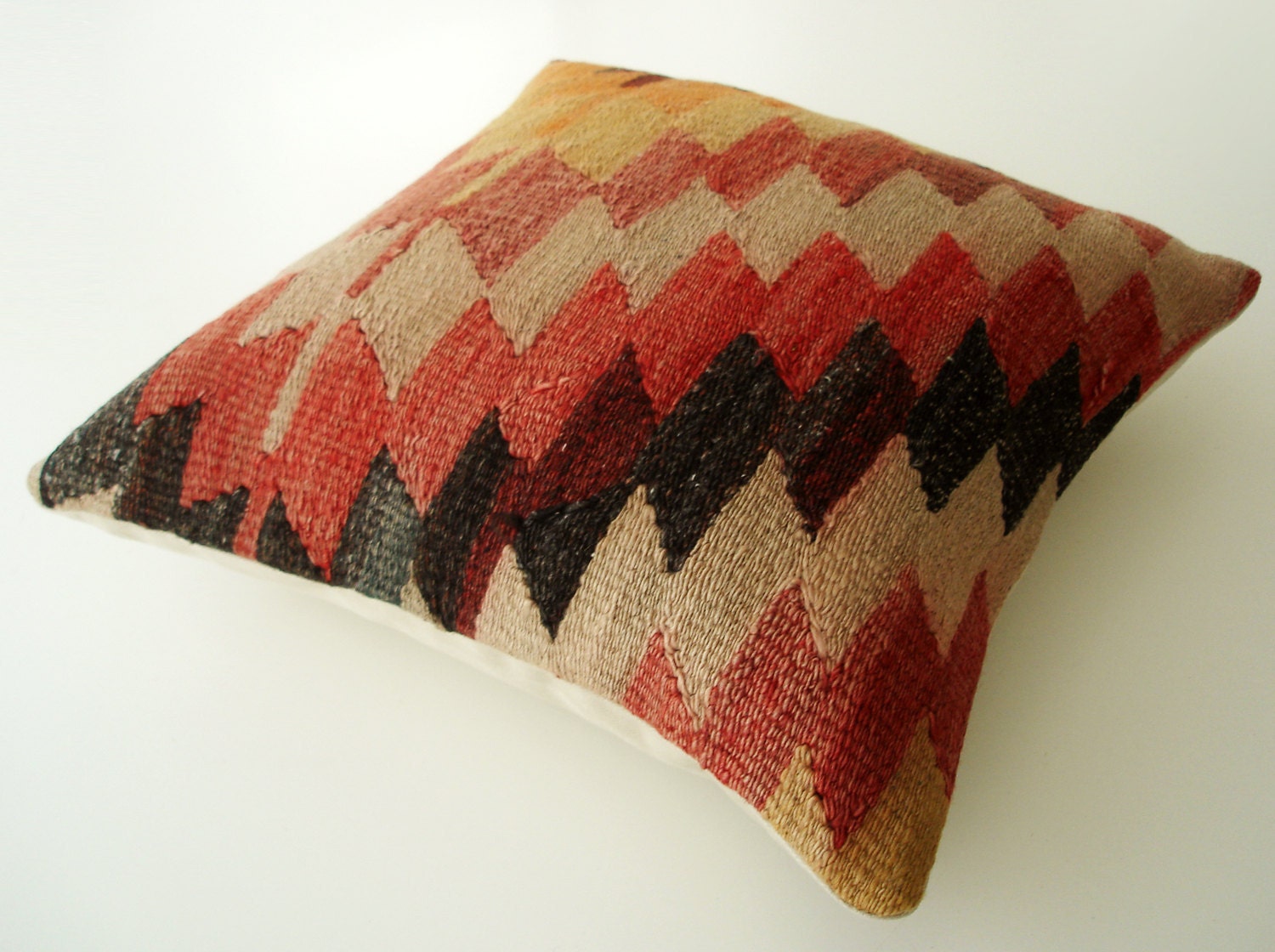 Sukan / SOFT Hand Woven - Turkish Kilim Pillow Cover - 16x16