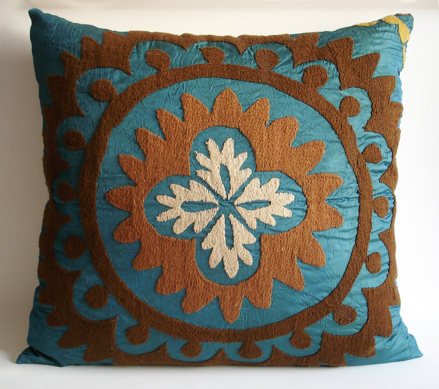 Sukan / Vintage Hand Embroidered Suzani Pillow Cover - 25x24