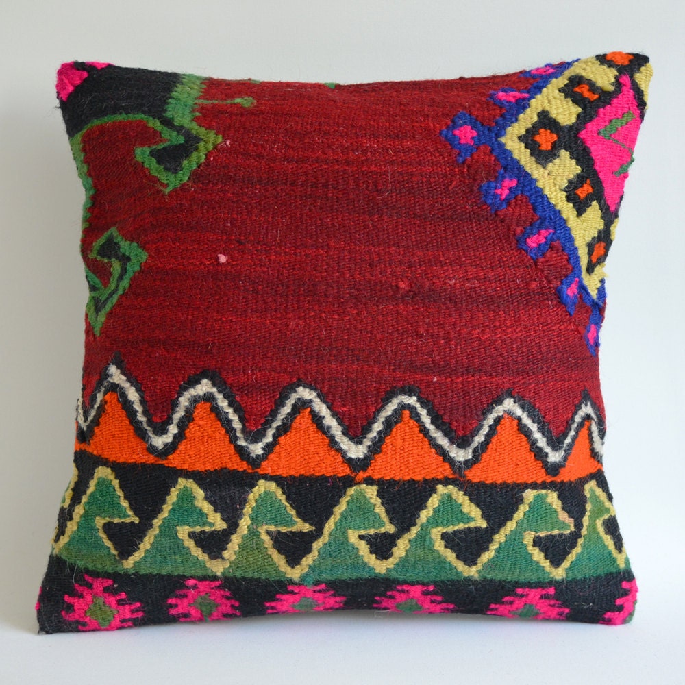 BIG SALE / Modern Bohemian Throw Pillow. Handwoven Wool Vintage Tribal Turkish Kilim Pillow Cover. 16x16 inch