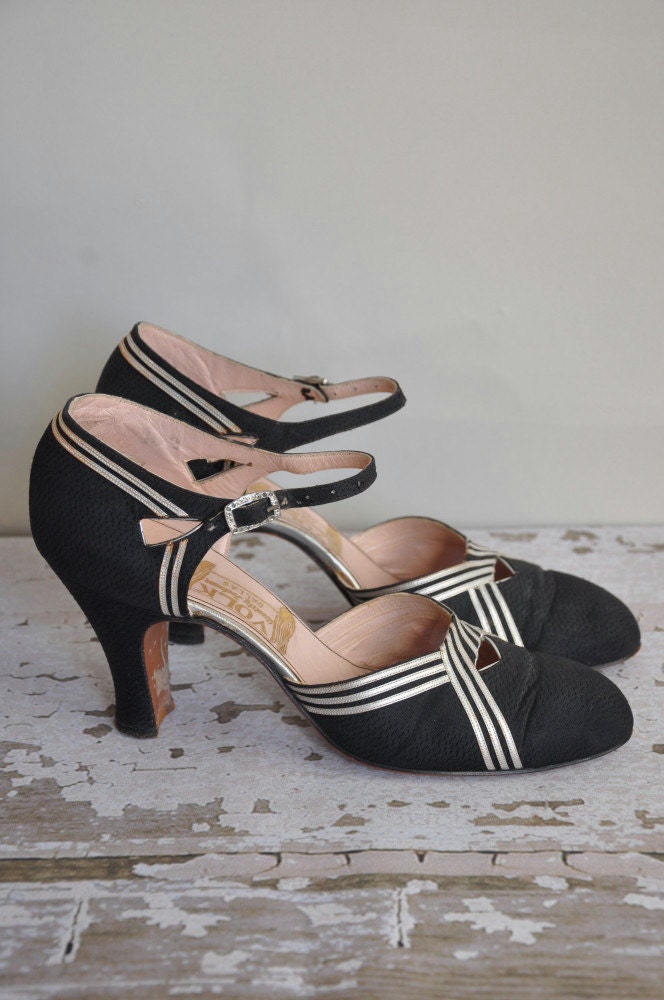 vintage 1930s 30s heels / 1930s rare designer glam sliver stripe heels / Sliver Tinsel Tree