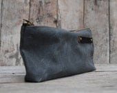 Waxed canvas pouch: Slate.