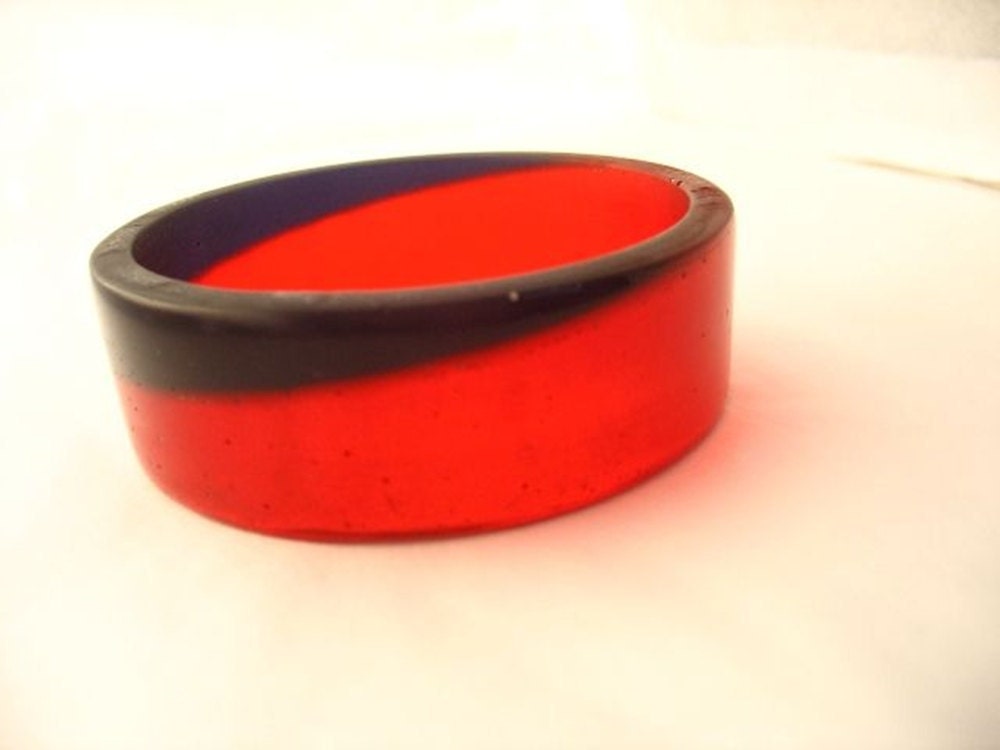 Red Black Resin Bangle Bracelet Jewelry , Modern Contemporary Jewellery Ruby Red color block diagonal angle slanted Blood Asian inspired