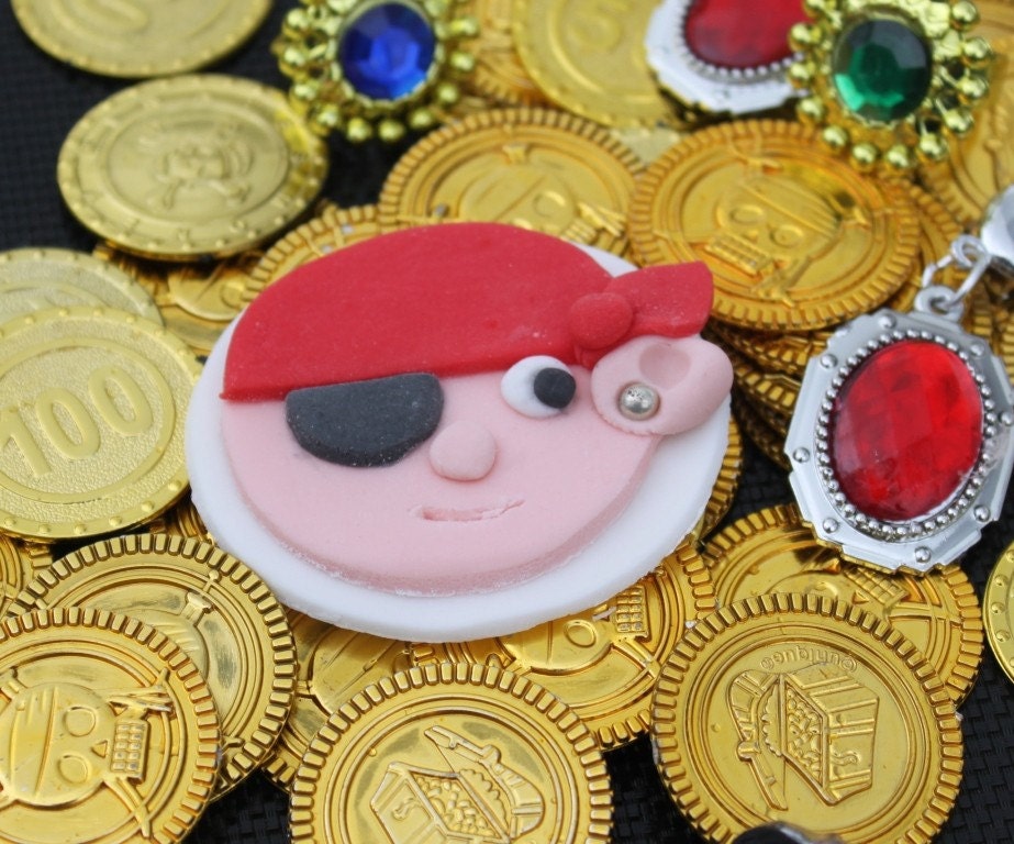 24 EDIBLE FONDANT SUGAR PIRATE CAKE TOPPERS