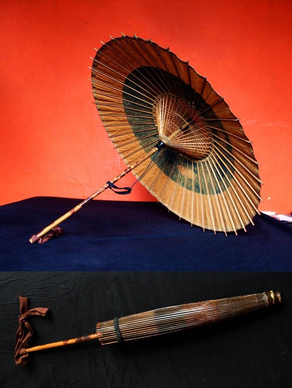 Vintage Oriental Parasol