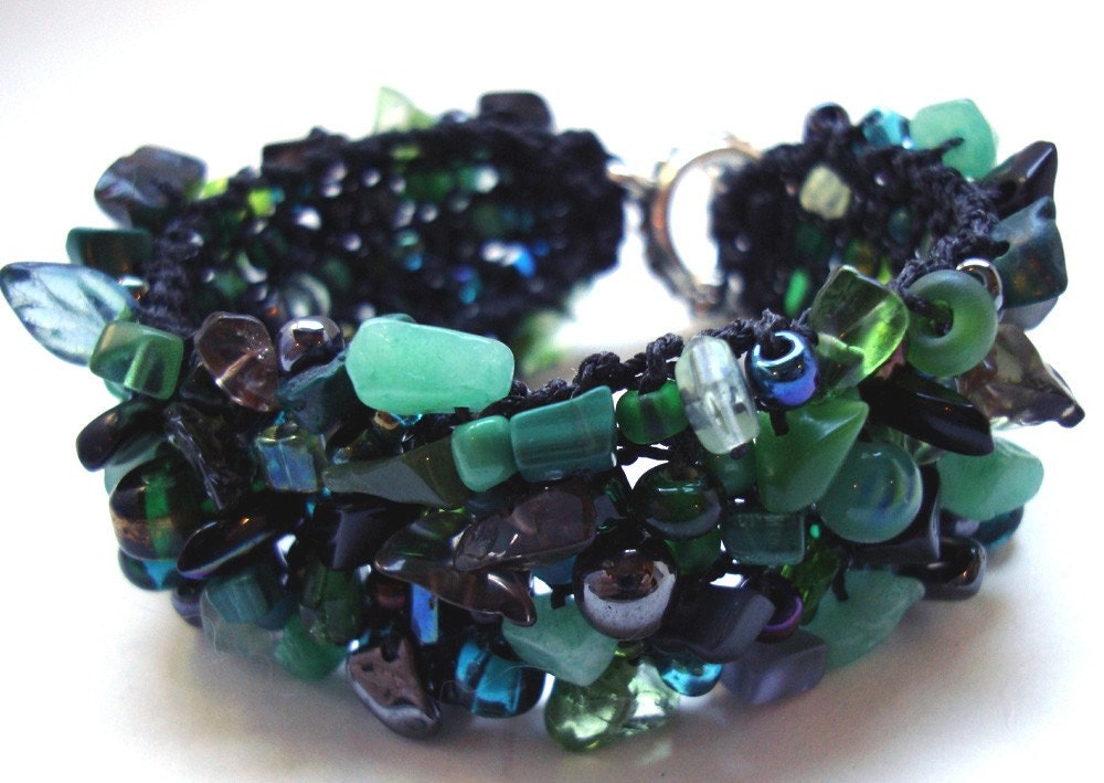 Bracelet Green Emerald Ilse Cuff - original lapisbeach hand knit beaded bracelet in gorgeous semi precious greens and black