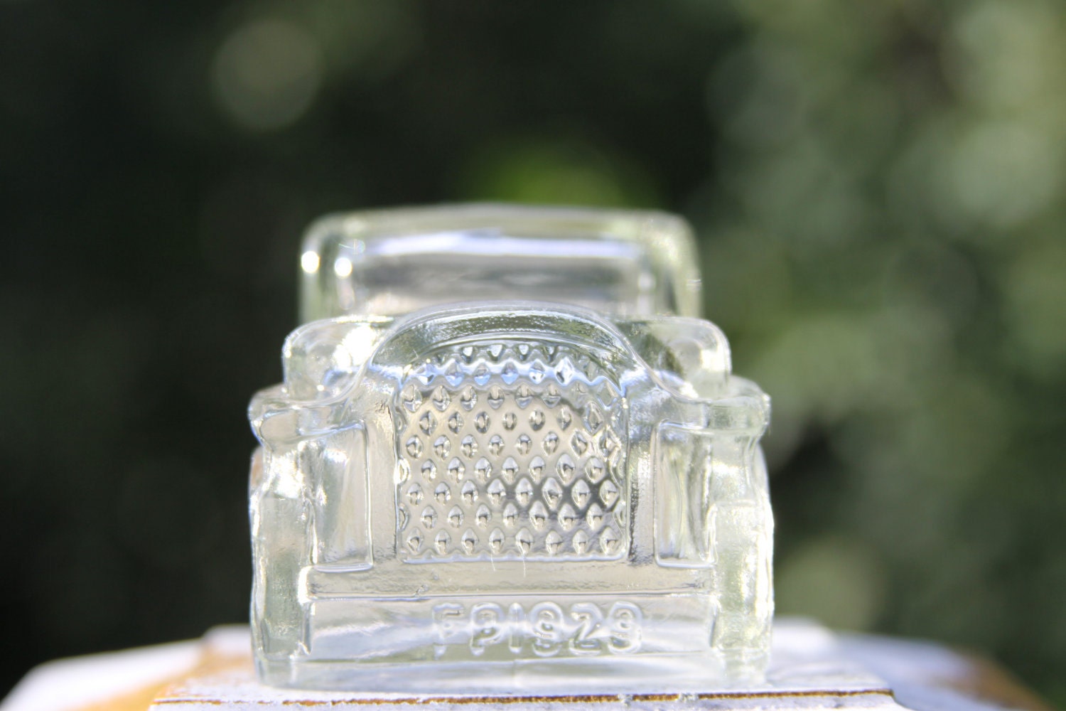 Pressed Glass 1929 Car Automobile Bottle Shaker Candy container Car fanatic