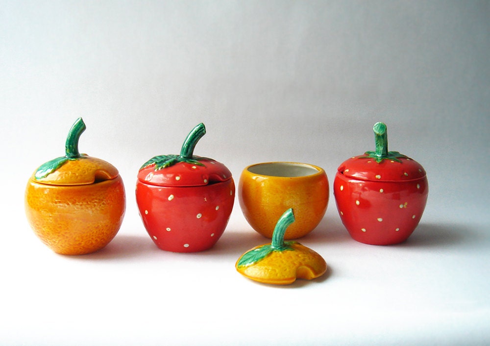 Vintage Jam Jars Strawberry and Orange - set of 4 in a basket