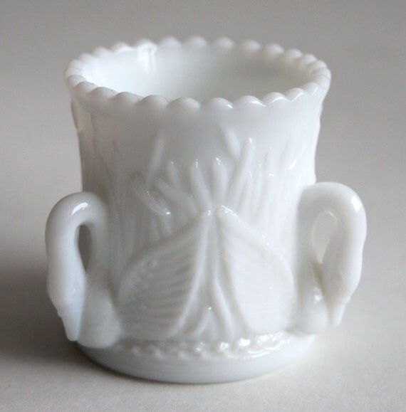 Westmoreland Milk Glass Swan Toothpick Holder by albrechtsantiques