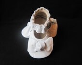 Baby Shoes Classic MaryJane Soft Sole Shoe with Knot in White Leather