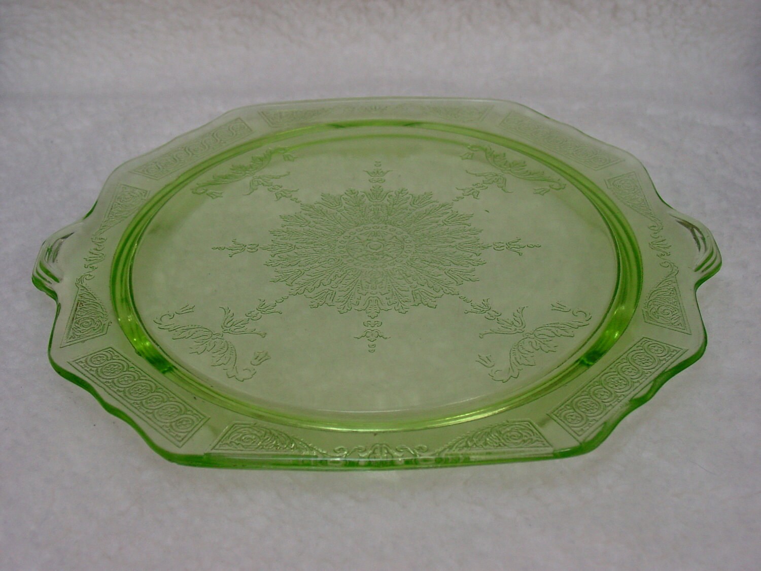 Vintage Depression Green Glass Footed Cake By Aardvarkemporium 6009