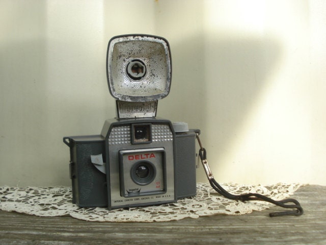 Vintage Imperial Delta Camera 127
