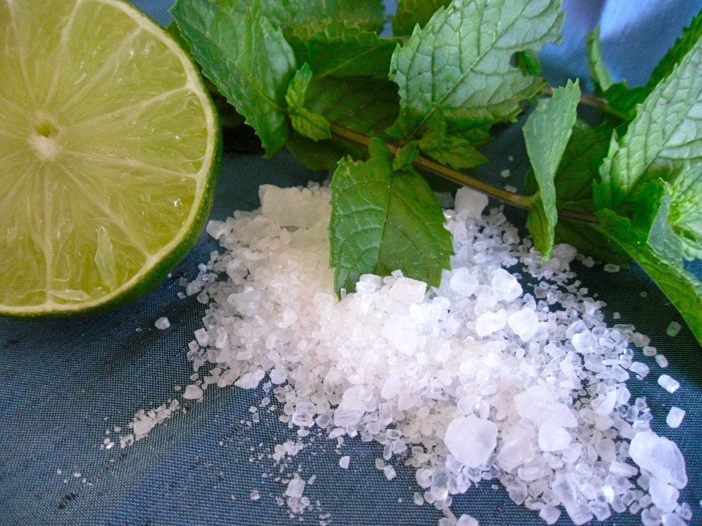Spearmint and Lime Soak