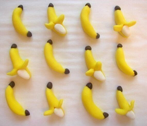 Fondant Cupcake Toppers - Bananas - 3D