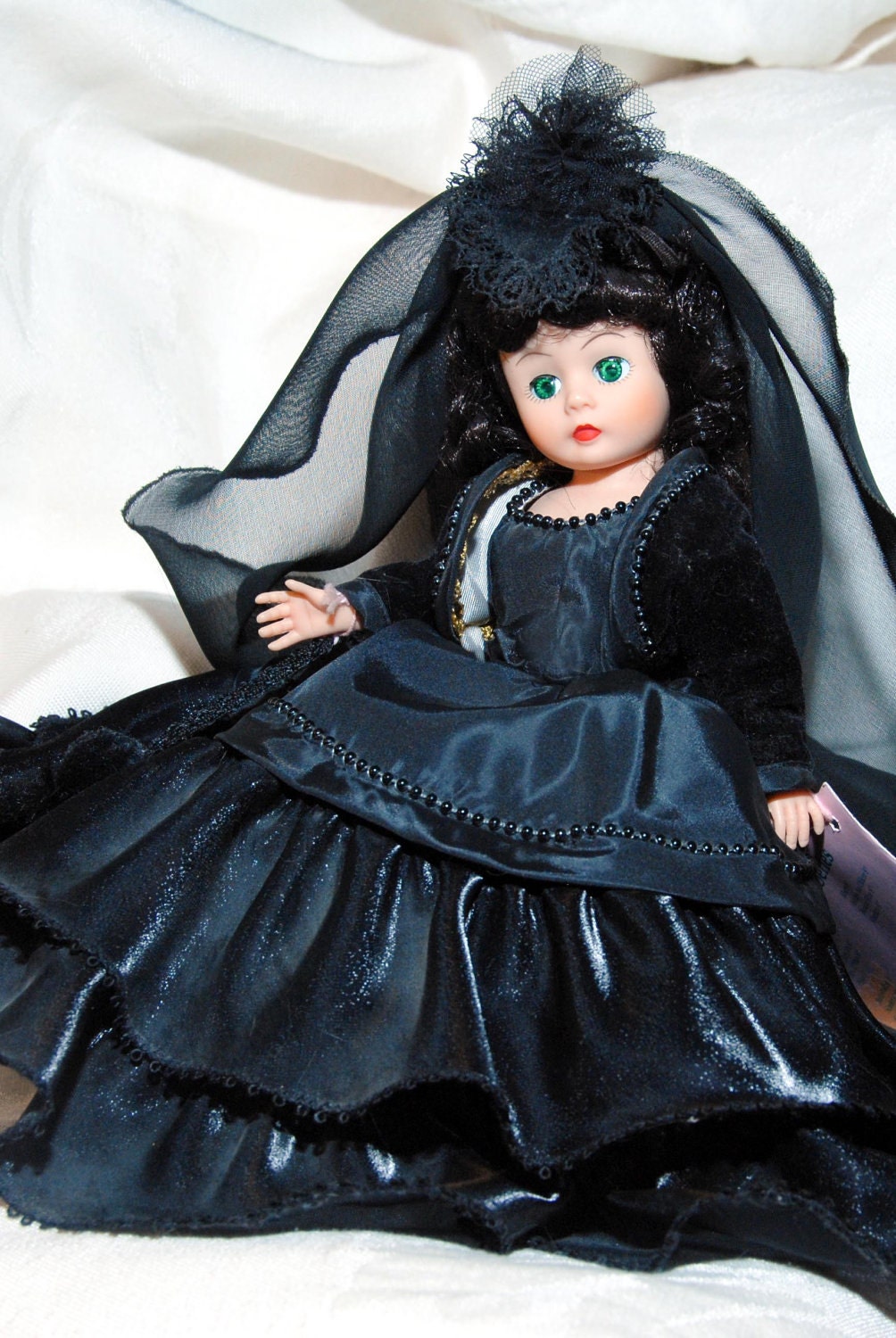 GWTW Scarlett O'Hara Madame Alexander Doll 'At the Ball' in her mourning dress.