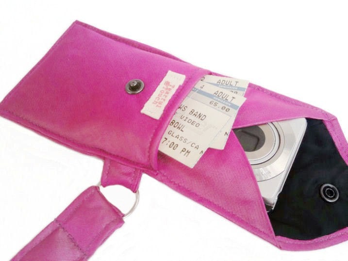 FABULOUSLY FUCHSIA Recycled Men's Silk Necktie 2-Pocket Gadget Holder Wristlet - (iPhone 3g/3gs/4 Blackberry Droid Palm HTC Samsung Sidekick iTouch iPod Zune MP3 Camera Case)