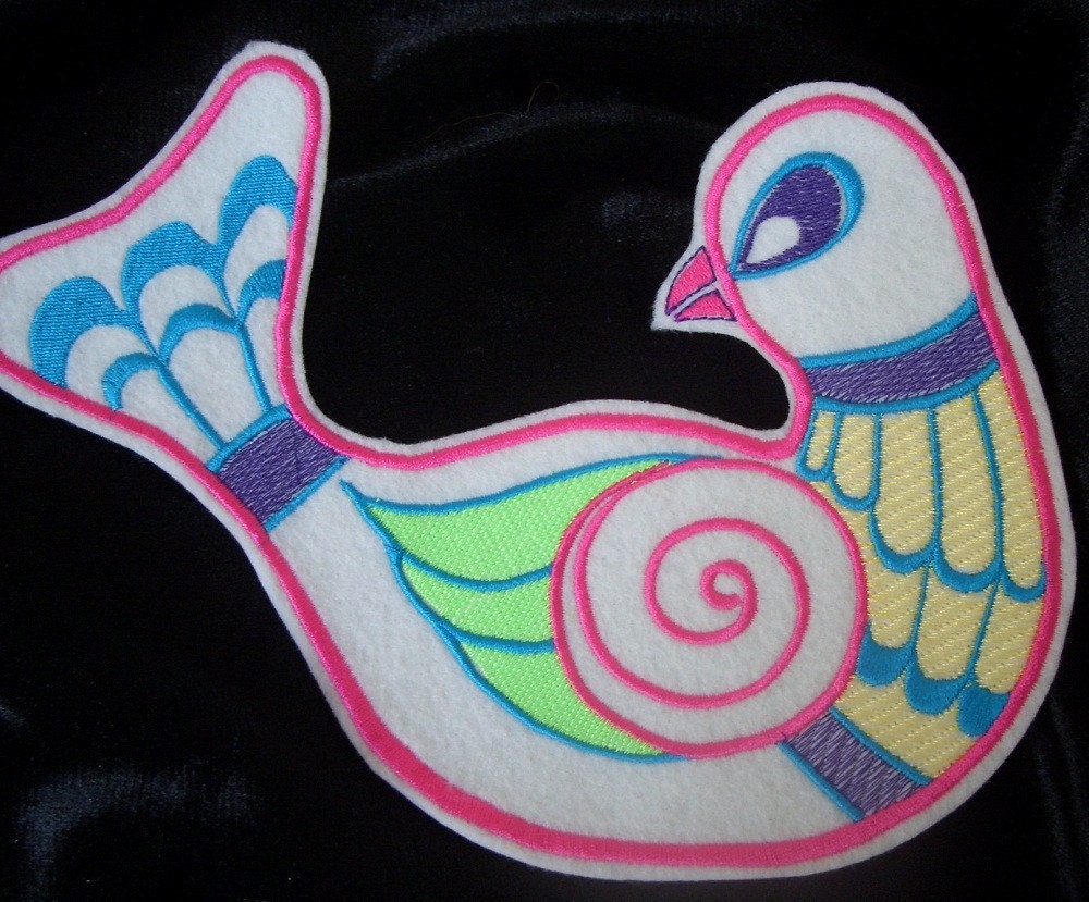 9 inch hot pink bird embroidered iron on patch