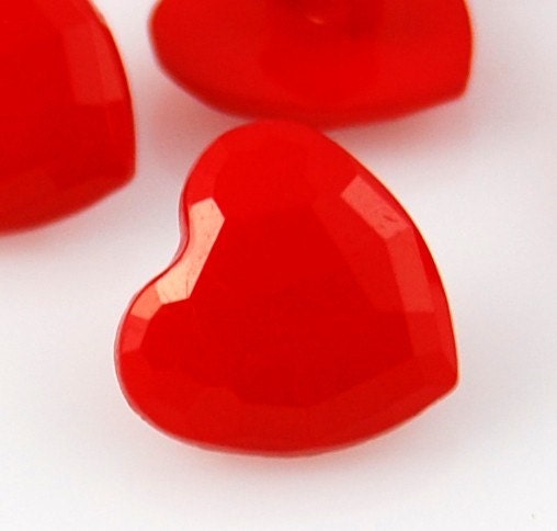Red Heart Shaped Buttons - plastic sewing button w/ shank - 8pcs