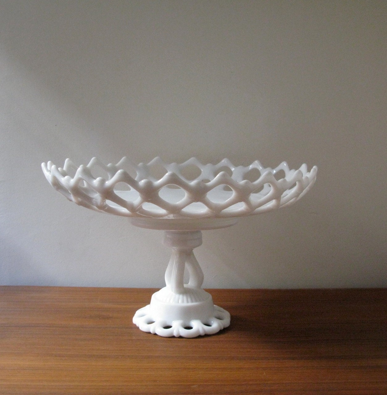 vintage westmoreland milk glass pedestal bowl by vandreyindustries vintage westmoreland milk glass pedestal bowl by vandreyindustries