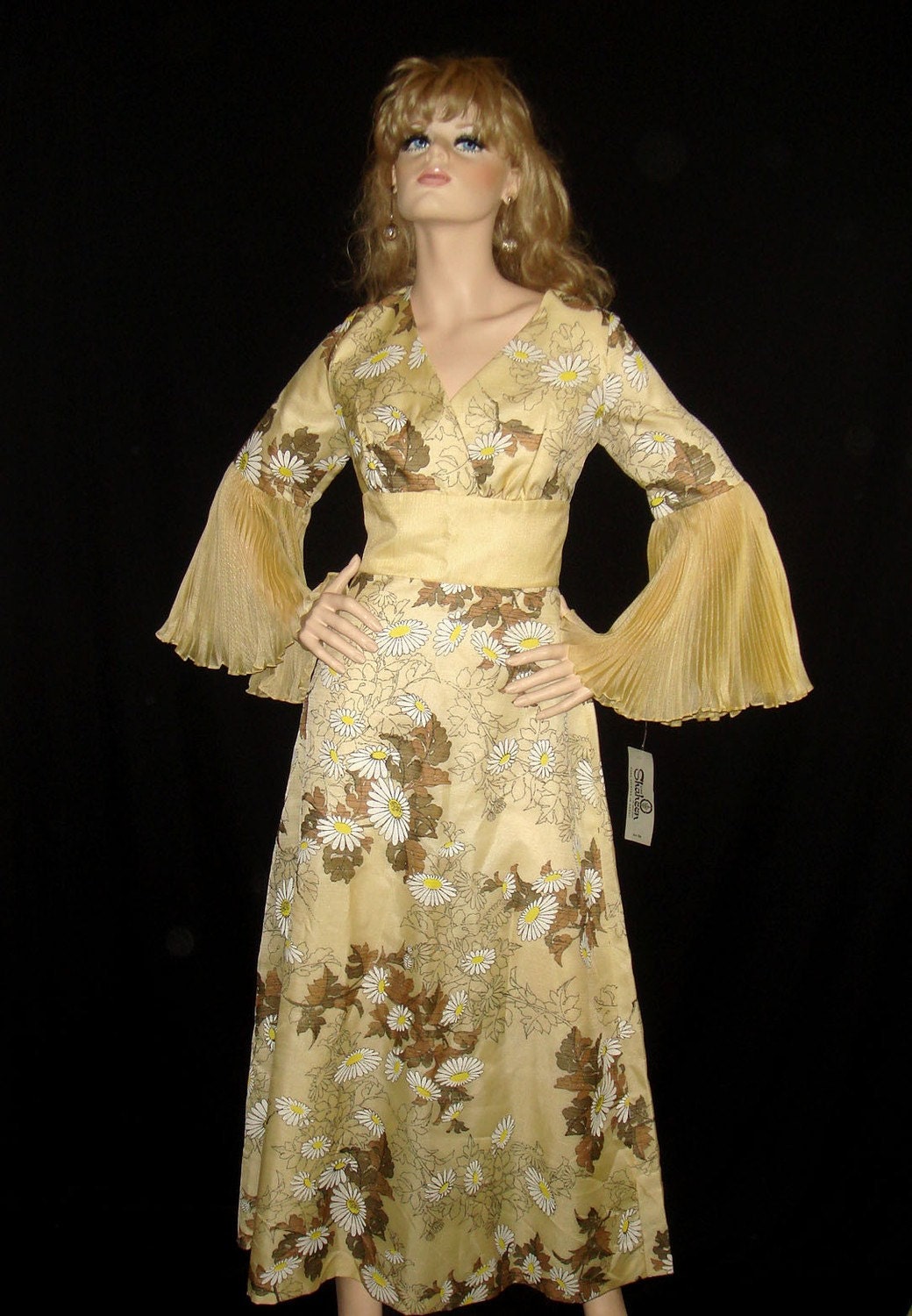 Vintage 1960s 70s Alfred Shaheen Pleated Sleeve Maxi Dress w/Daisy Print NOS Deadstock - M